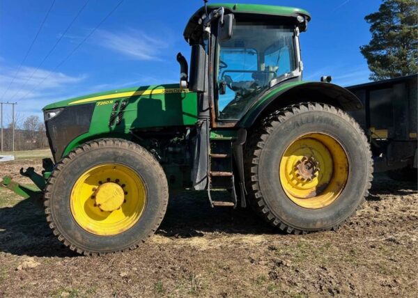 John Deere 7260R