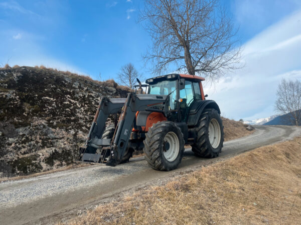 Valtra N141 Twintrac