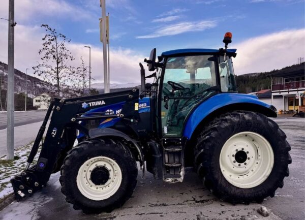 New Holland TS.115A