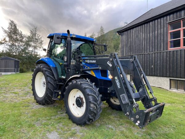 New Holland TS110A Plus